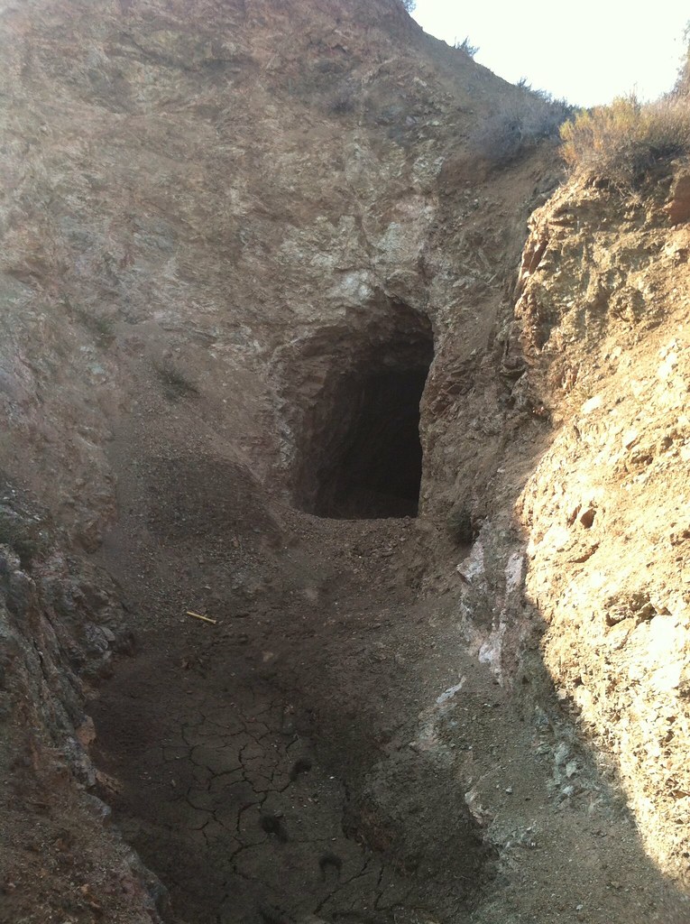 Emma Mine/Governor Mine/Red Rover Mine Acton California Flickr