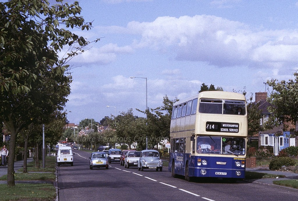 WMT 6671, Oxbarn Avenue, Wolverhampton, 1989 Claire Flickr