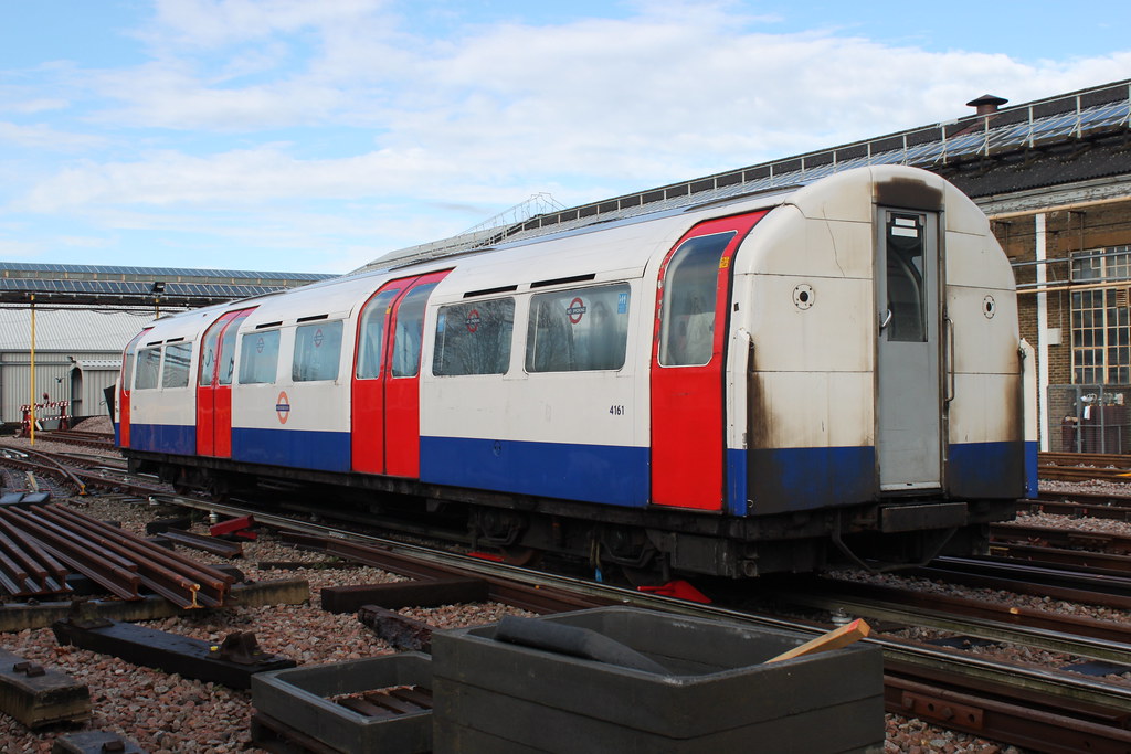 1967 Tube Stock in Acton Works For ERU training bowroaduk Flickr