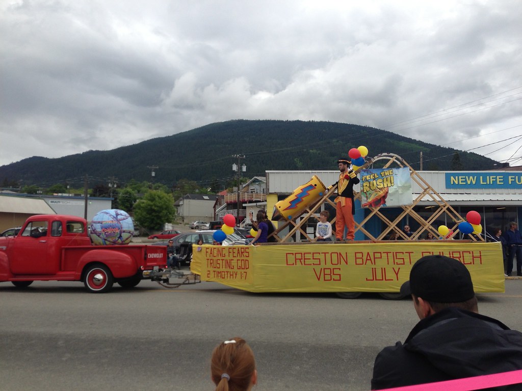Creston Blossom Festival Parade oshogoun Flickr