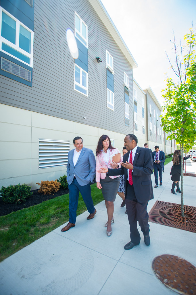 Tour of Van Buren Shelter/Van Buren Village Columbus, Ohio… Flickr