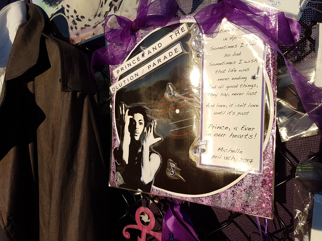 Tribute fence at Paisley Park In the month of April Prince… Flickr