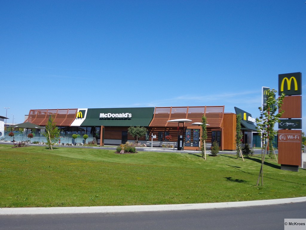 McDonald's Rots Centre Commercial Cora Avenue de Drapeaux … Flickr