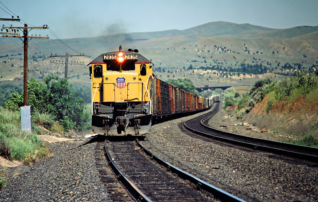 UP, Durkee, Oregon, 1984 Eastbound Union Pacific Railroad … Flickr