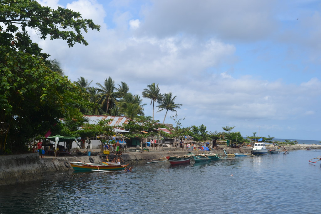 Coastal community in Sicayab, Dipolog City, Philippines. P… Flickr