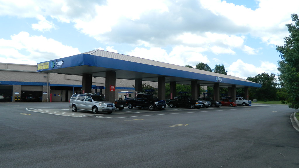 Sam's Club gas station Sam's Club 6351 (139,557 square fe… Flickr