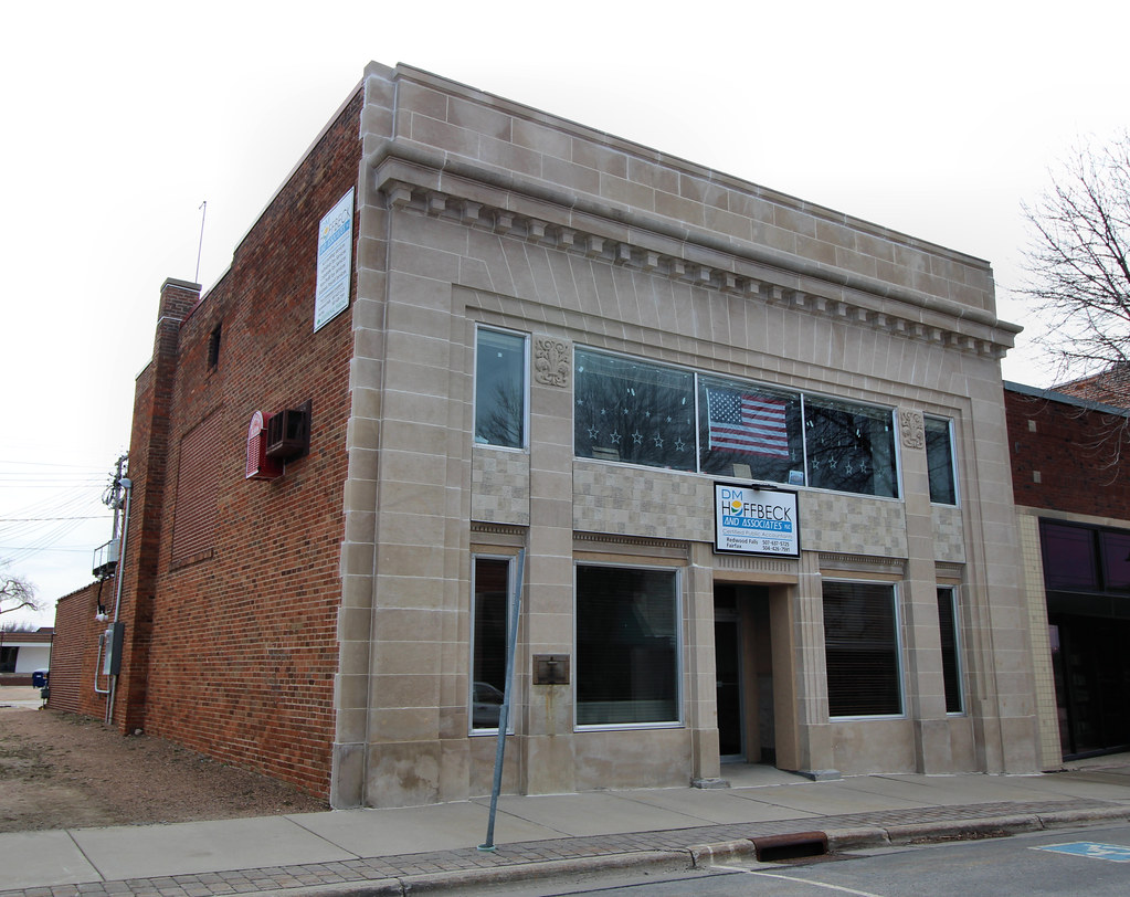 Bank Building Redwood Falls, MN Tom McLaughlin Flickr