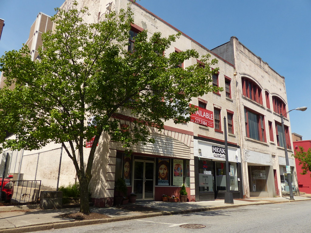 Main Street 700 block facades Lynchburg, Virginia Accordin… Flickr