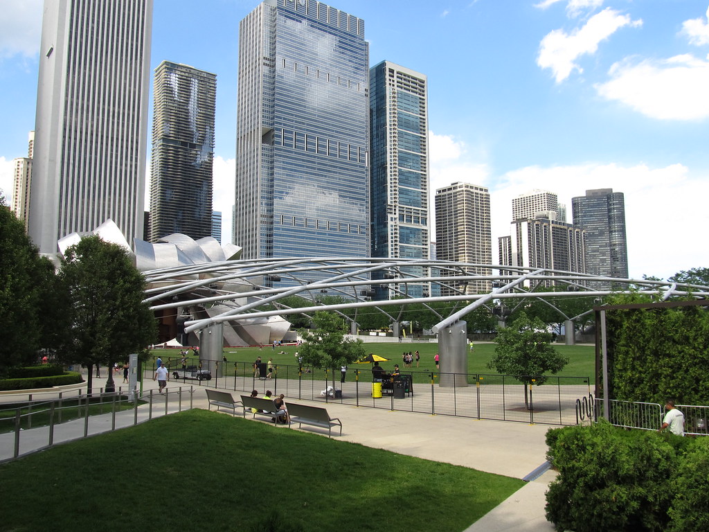Millennium Park, Chicago, Illinois Millennium Park is a pu… Flickr