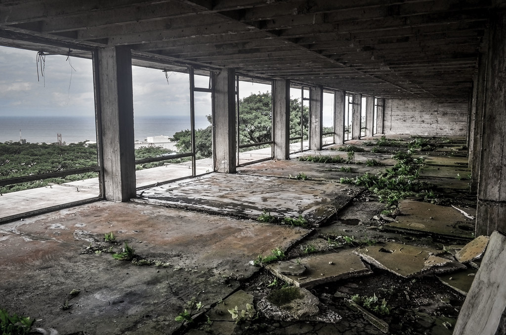 Hotel Ducor, Monrovia Taken on 15 July 2013 in Liberia nea… Flickr