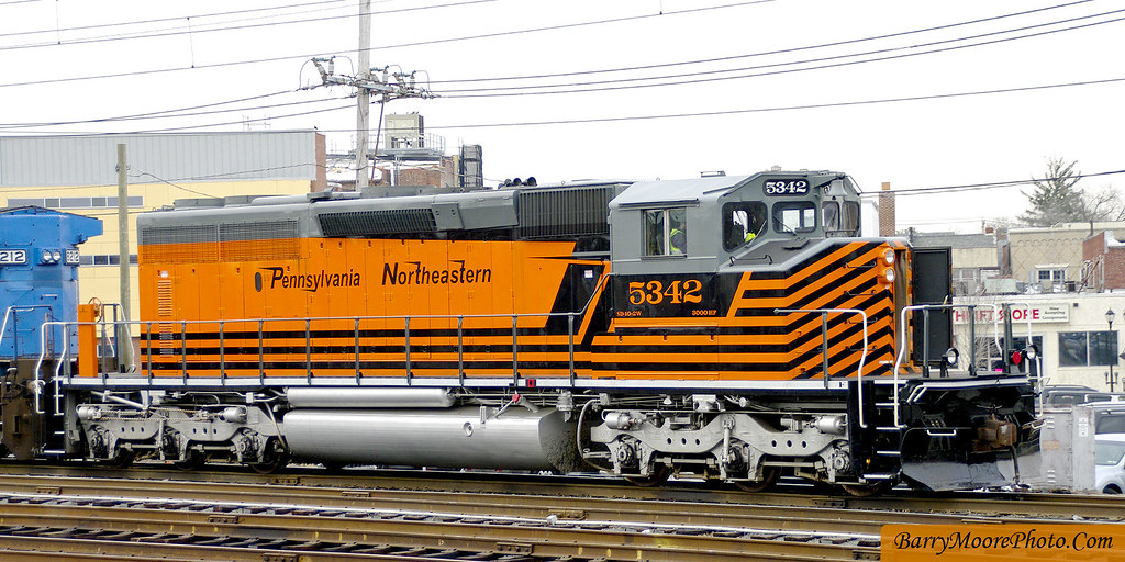 Pennsylvania Northeastern SD402W 5342 Caught this one in … Flickr