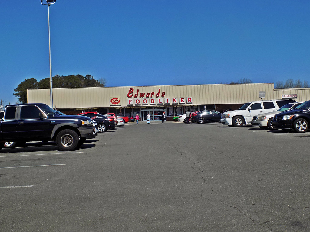 Edward's IGA Foodliner of Smithfield, NC Located on US 70 Mike Flickr