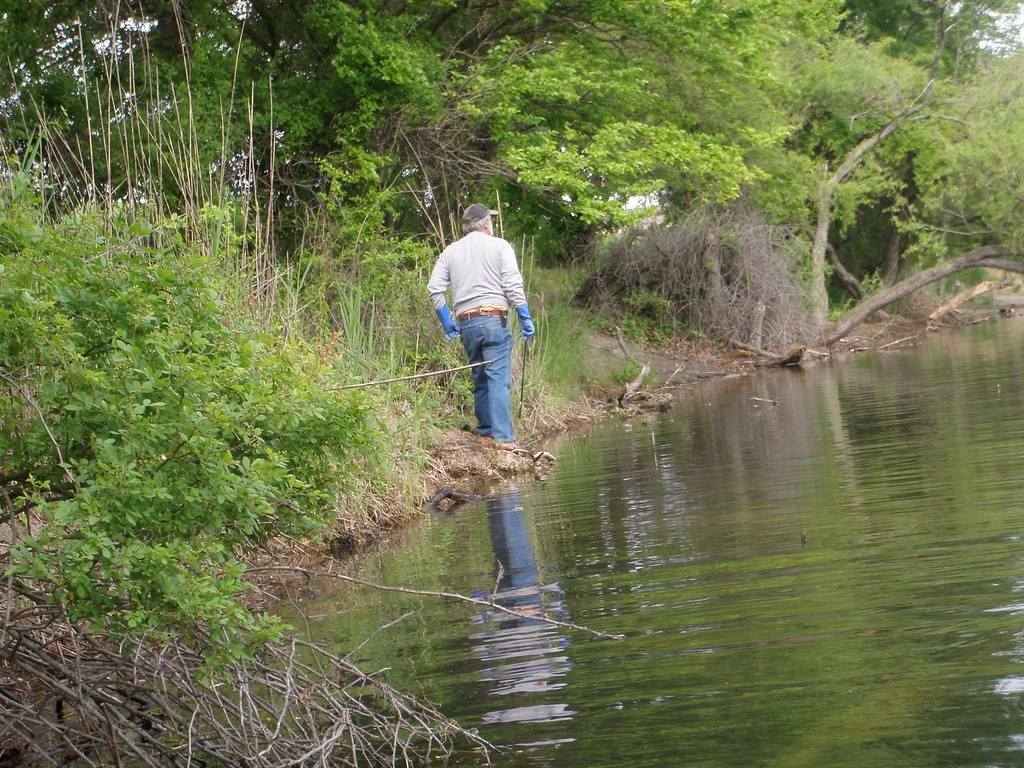 Stansbury Park and Pond Cleanup with Clean Bread and Chees… Flickr