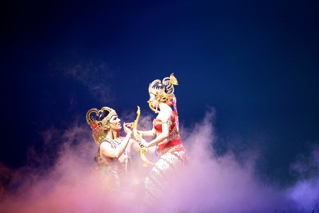 Arjuna & Srikandi Arjuna is main Character in Brotoyudho
