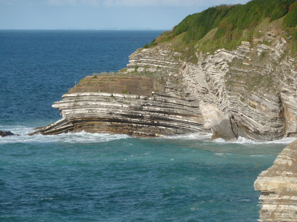 Geological folding. Flysch. Sainte Barbe on the Basque Coa… Flickr