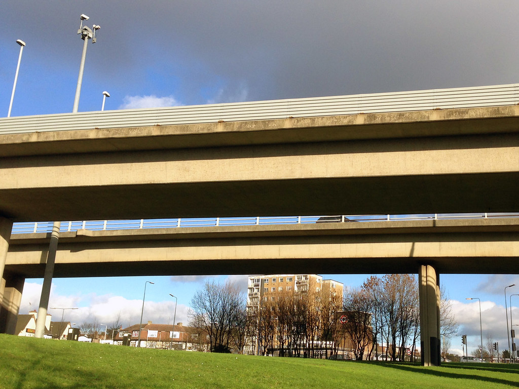 North Circular, Redbridge Roundabout diamond geezer Flickr