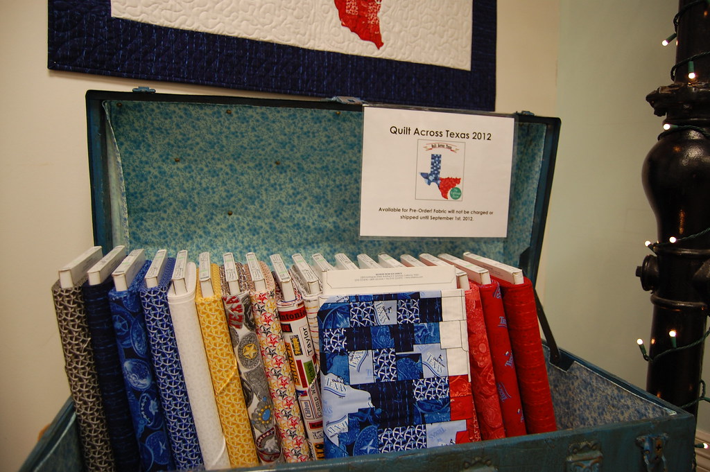 Quilt Across Texas 2012 Cabbage Rose Display for Quilt Acr… Flickr