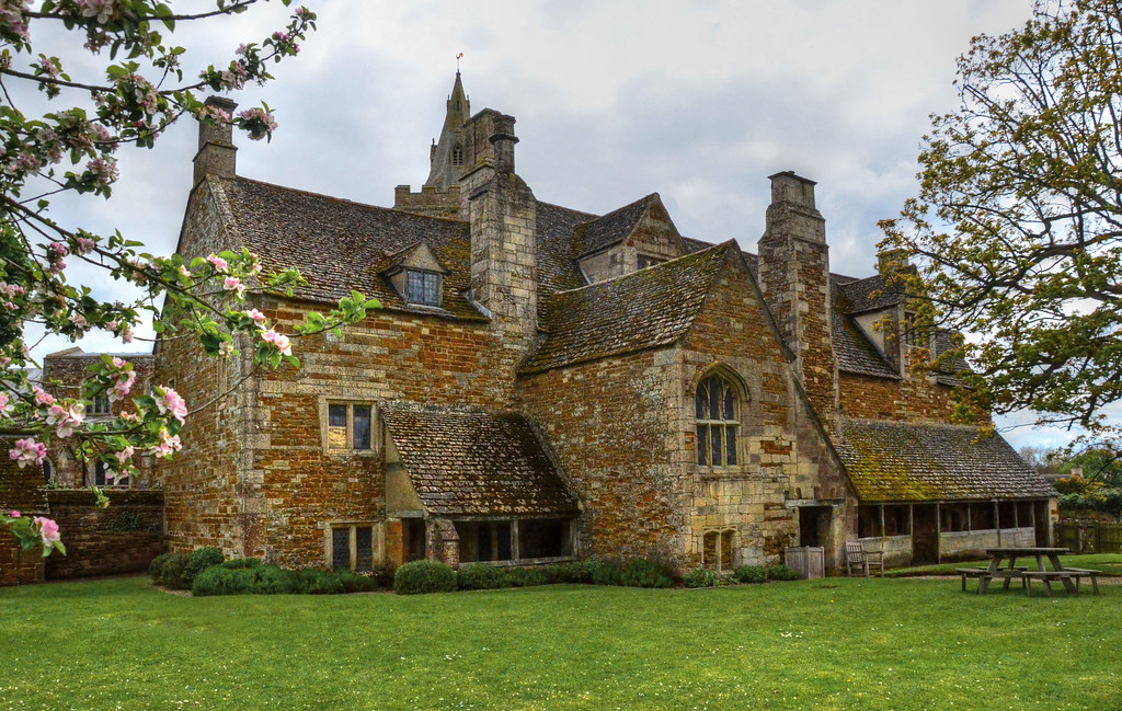Lyddington Bede House, Rutland Lyddington Bede House is a … Flickr