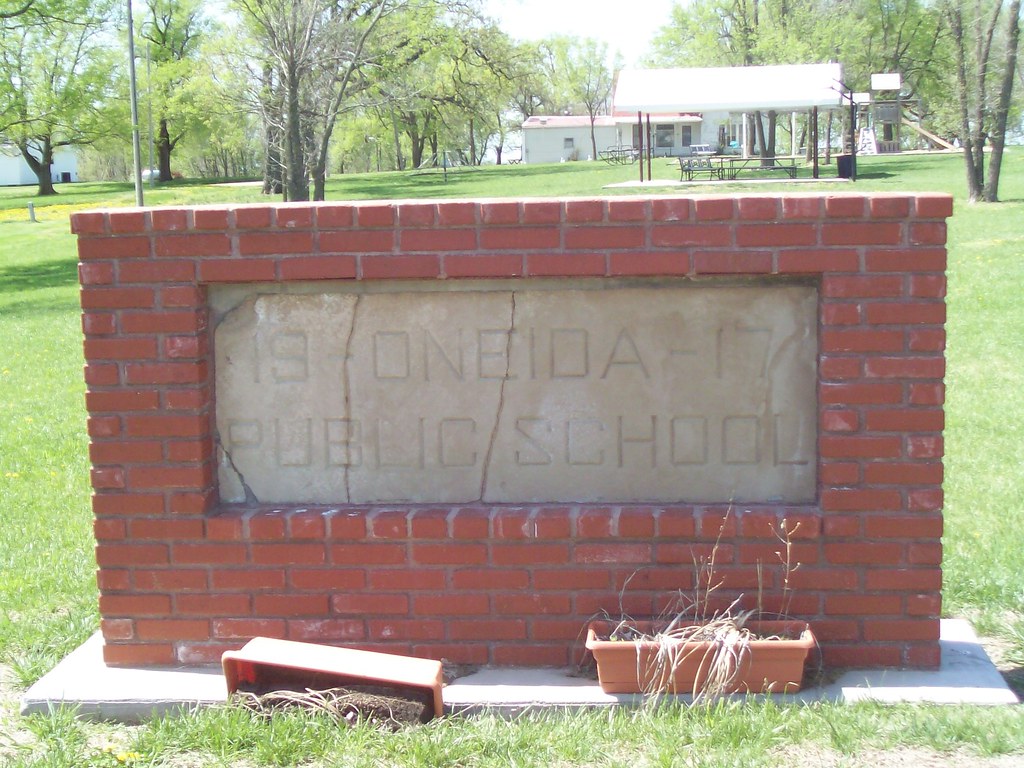 Oneida School Sign, KS tnfaninks Flickr