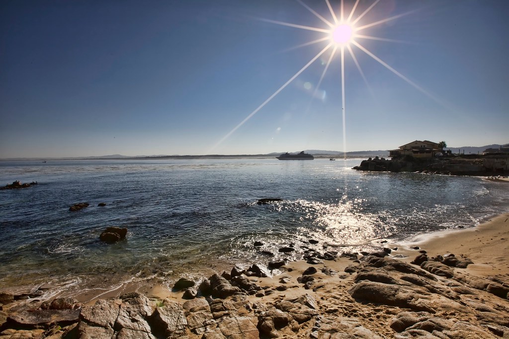 Monterey Bay Perfect weather around here. Nice, warm and s… Flickr