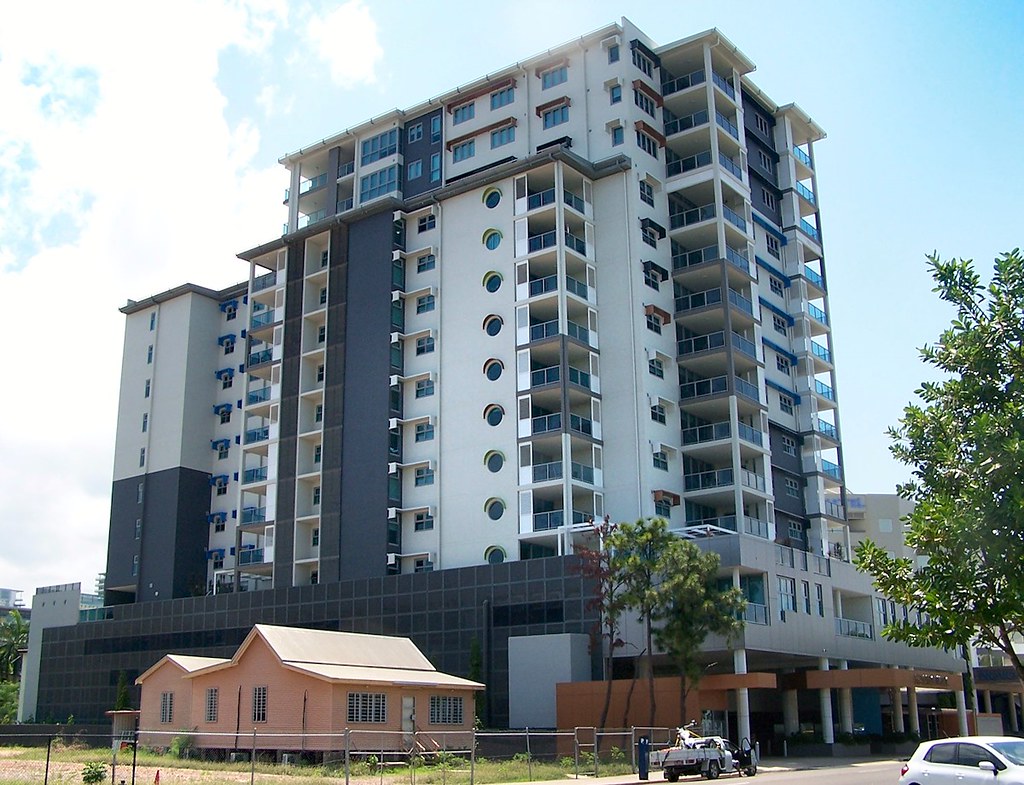 C2 Esplanade, Darwin C2 Esplanade apartment tower, located… Flickr