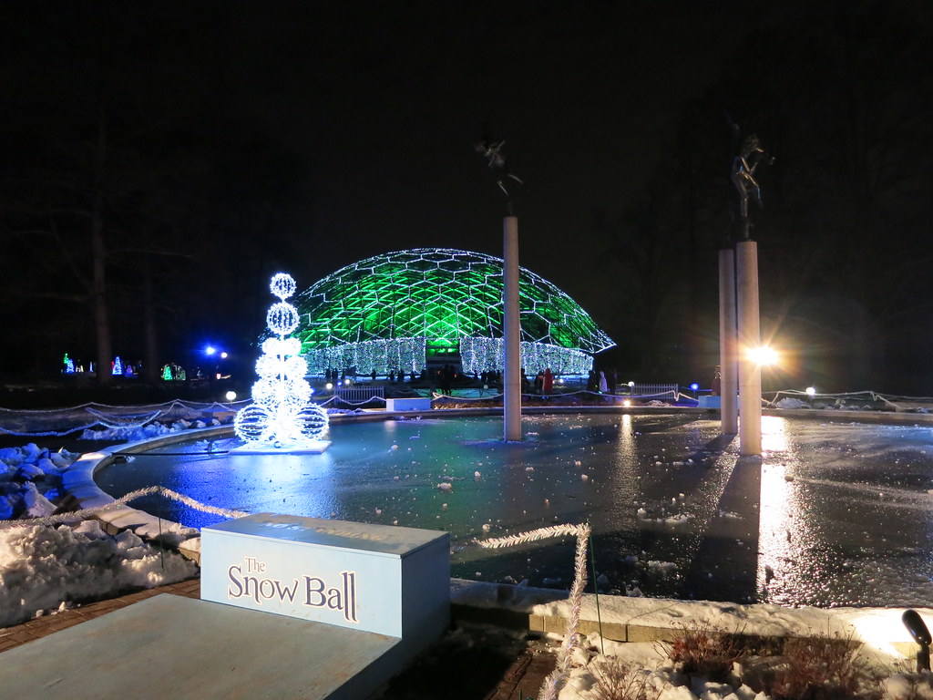 Garden Glow Missouri Botanical Gardens, St. Louis, Missour… Chris
