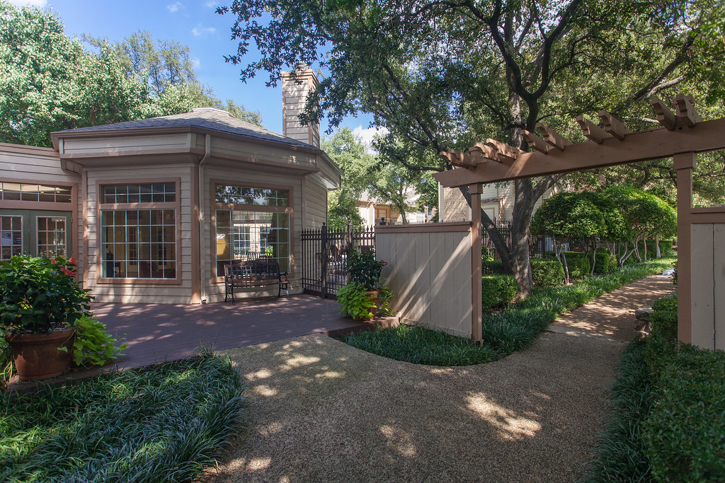 Preston Greens Apartments, Dallas Milestone Management Flickr