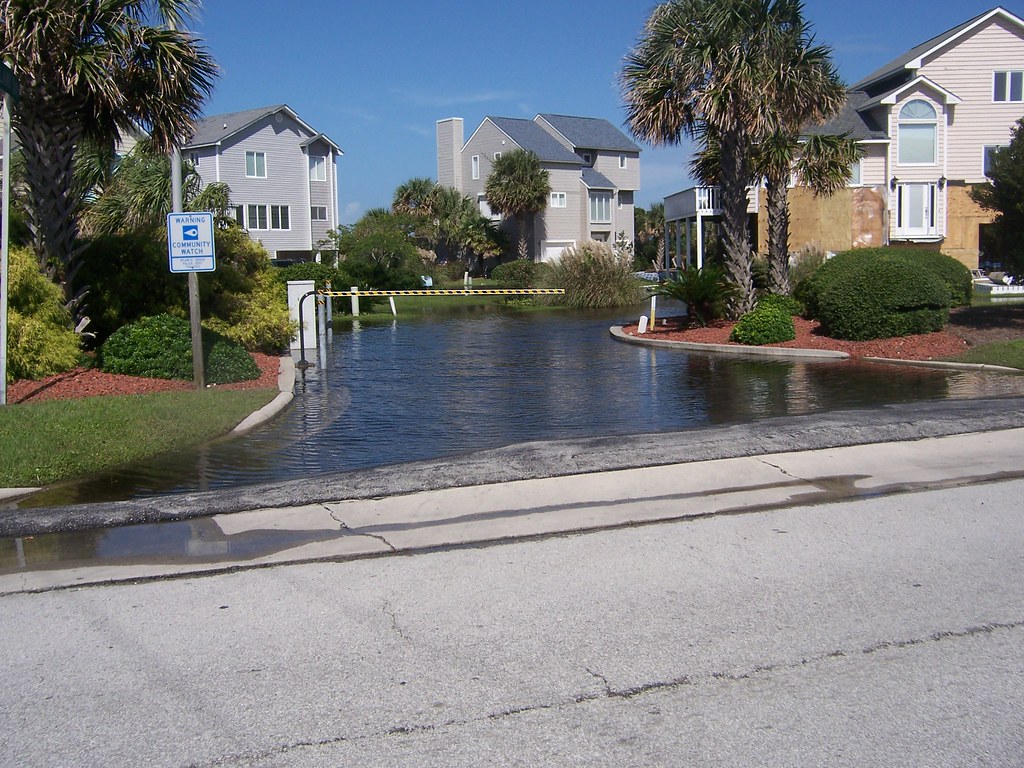 Atlantic Beach King tide and heavy rain from Hurricane Joa… Flickr