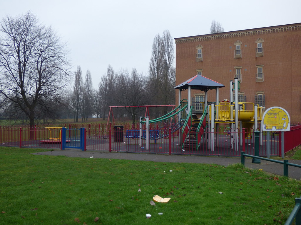 Aston Park Aston Park Play Area Heading through Aston Pa… Flickr