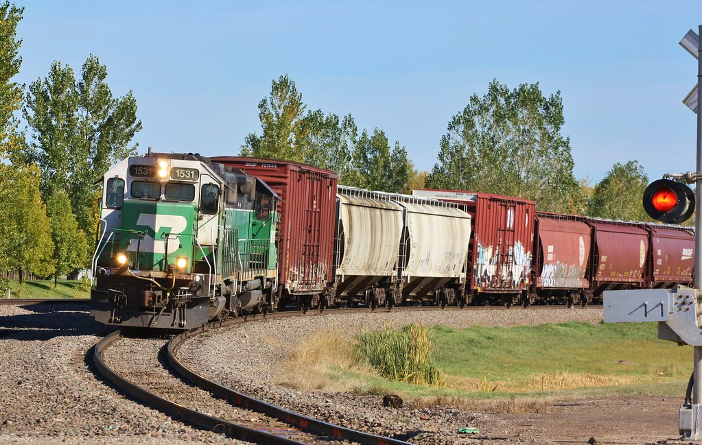 Swinging onto the Hillsboro Grand Forks, ND After Waitin… Flickr
