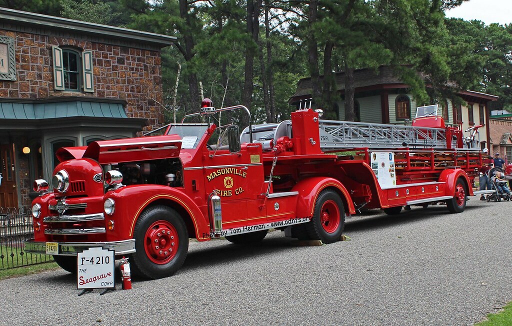 1951 Seagrave Ladder_Masonville NJ Old Dominion Historical Fire