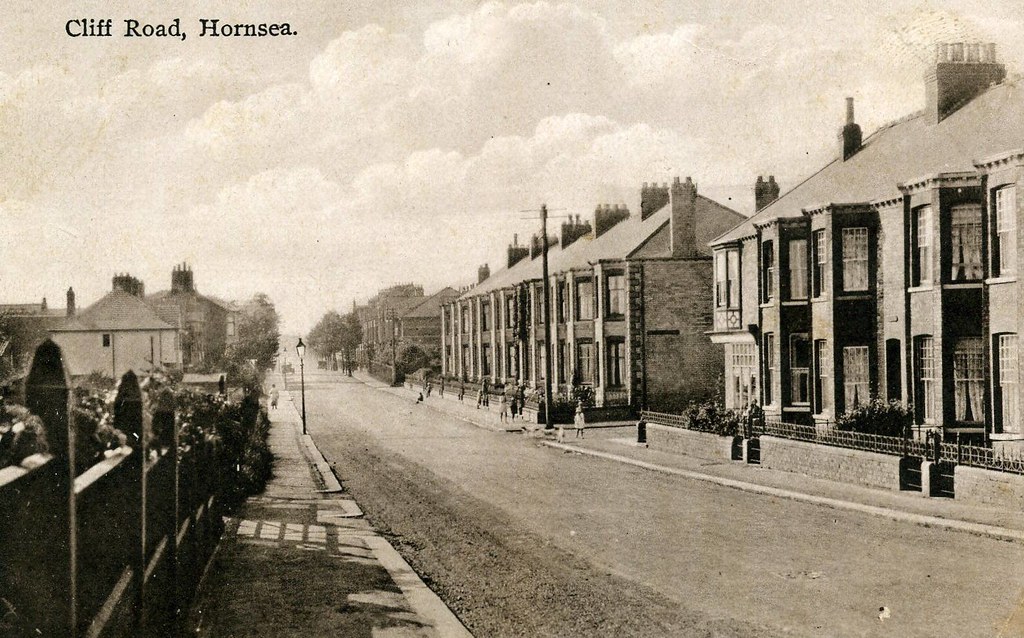 Cliff Road, Hornsea Looking south We posted a photograph… Flickr