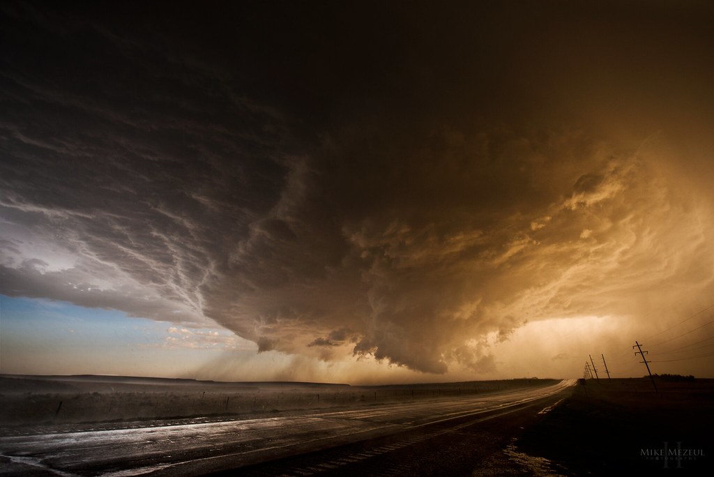 Booker An incredible supercell producing 80mph+ winds and … Flickr