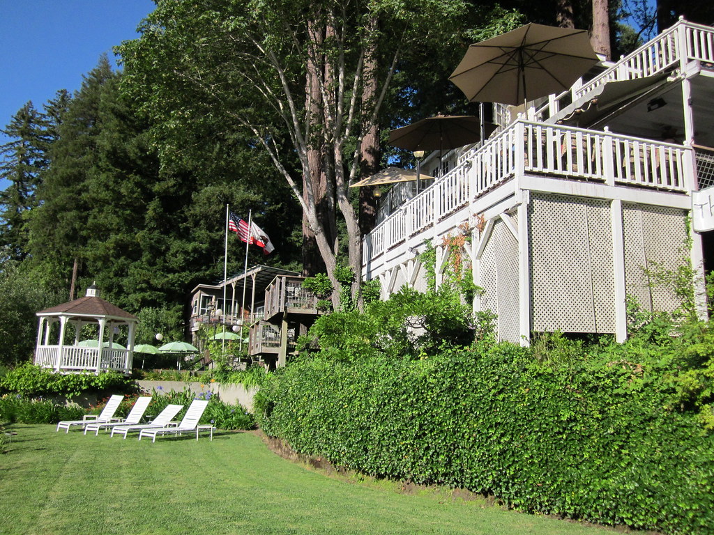 2013monterio 013 Village Inn, Monte Rio. July 24, 2013. natomasdon1