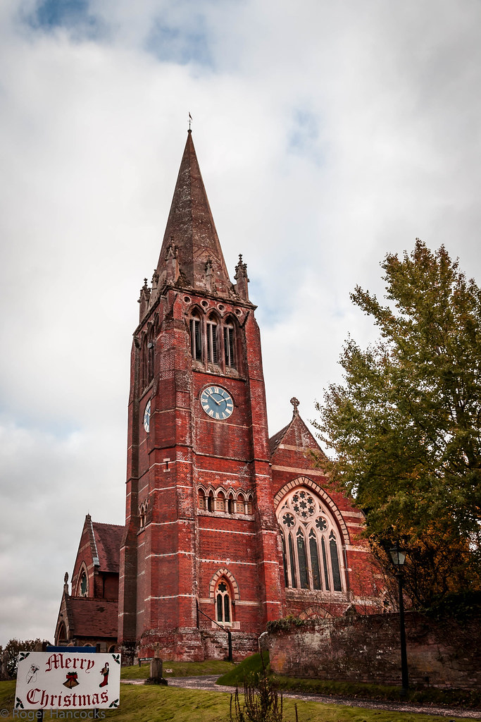 Lyndhurst Church Merry (Secular) Christmas If your look … Flickr