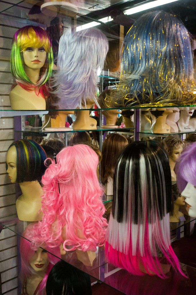 Colorful Wigs Port Richey Flea Market, Florida, Voigtlande… Flickr