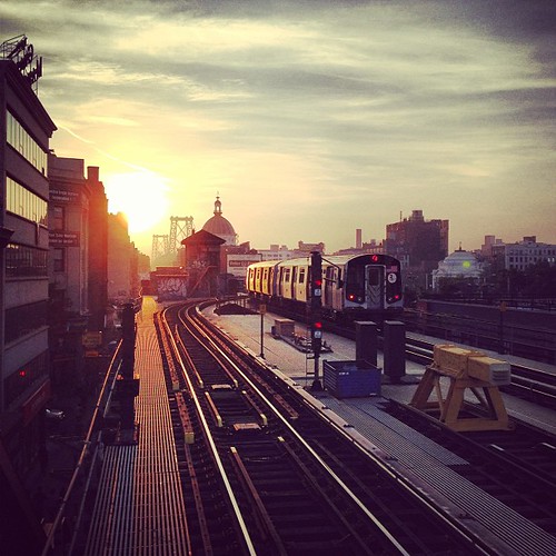 Marcy Ave Sunset Marcy Avenue JMZ Subway Williamsburg, B… Flickr