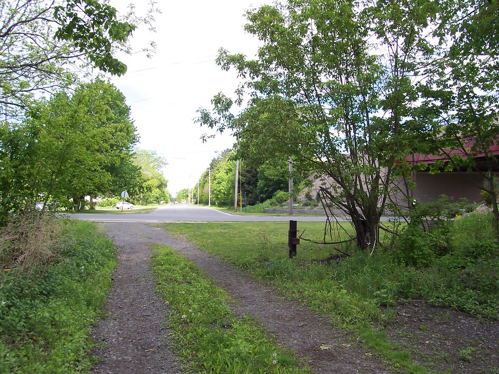Old NYC Mainline Canastota, NY At one time, Canastota, NY … Flickr
