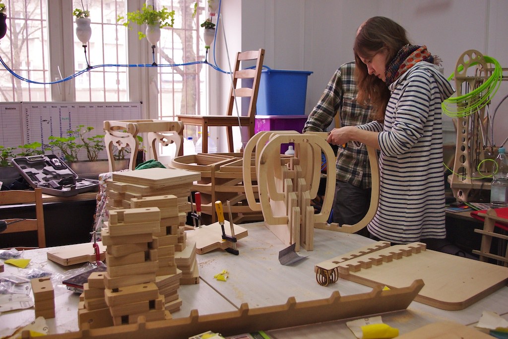 IMGP3426 Do It Yourself 2.0 Furniture. about cr… Flickr