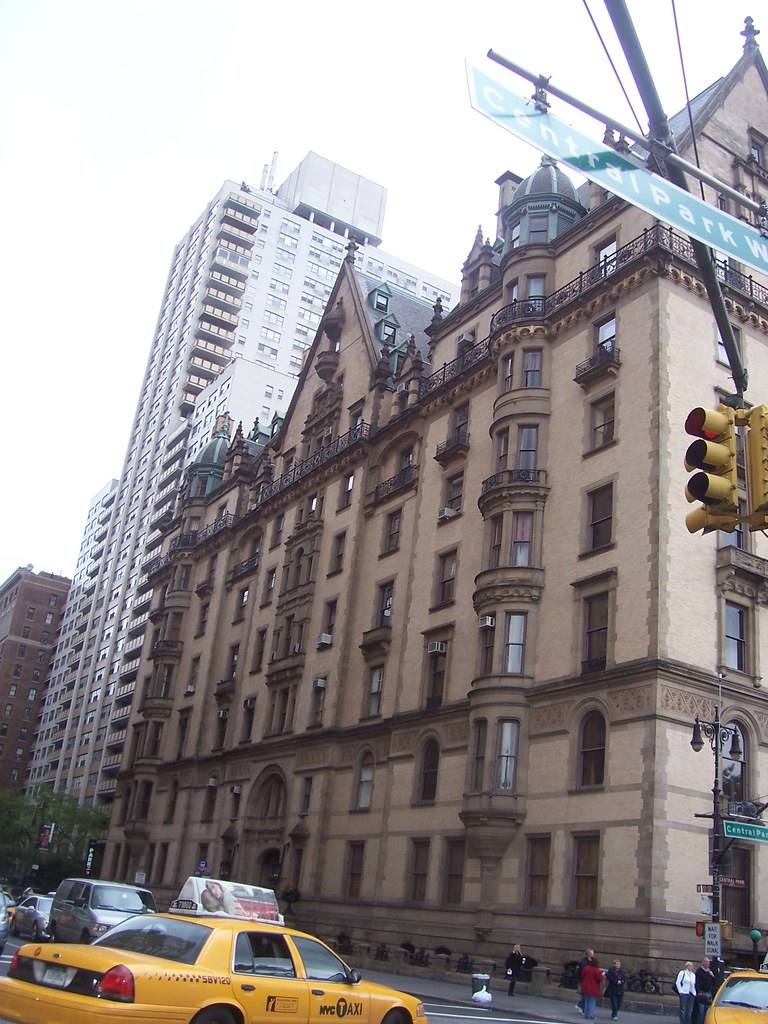 Dakota Apartments, 1 West 72nd Street at Central Park West… Flickr