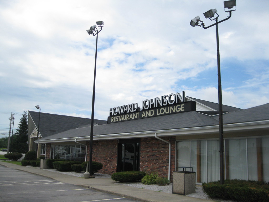 Howard Johnsons Motor Lodge and Restaurant Bangor,ME Flickr