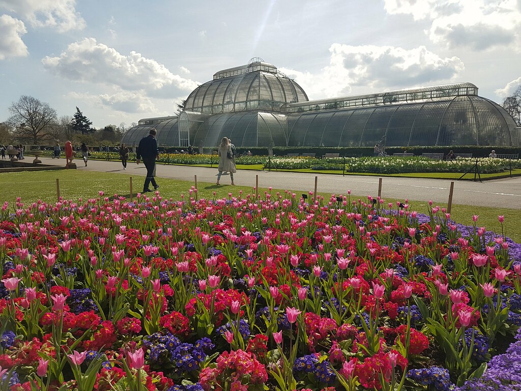 Spring at Kew Gardens helen.biddi Flickr