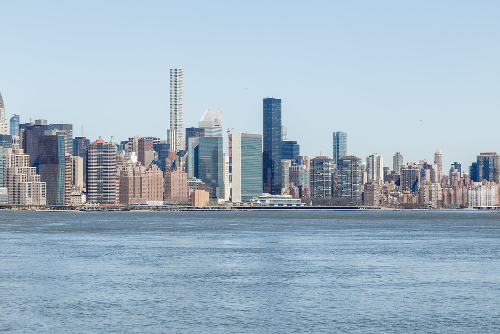 Manhattan from Greenpoint View of the Manhattan skyline fr… Flickr