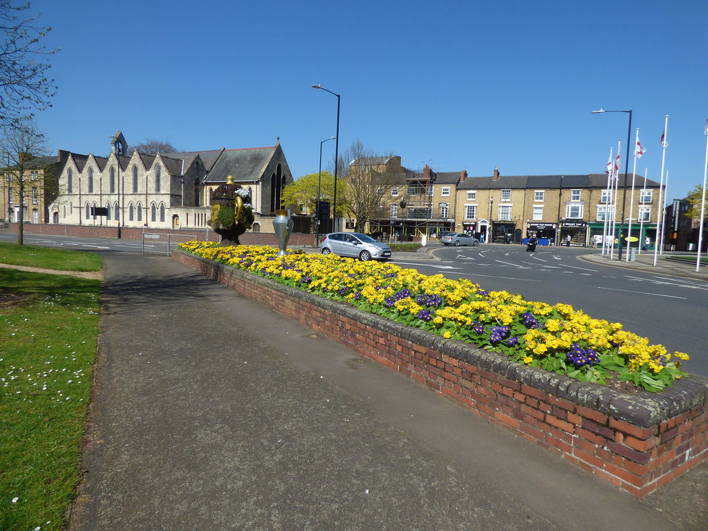 Rugby School floral displays Dunchurch Road, Rugby b Ellis Cup