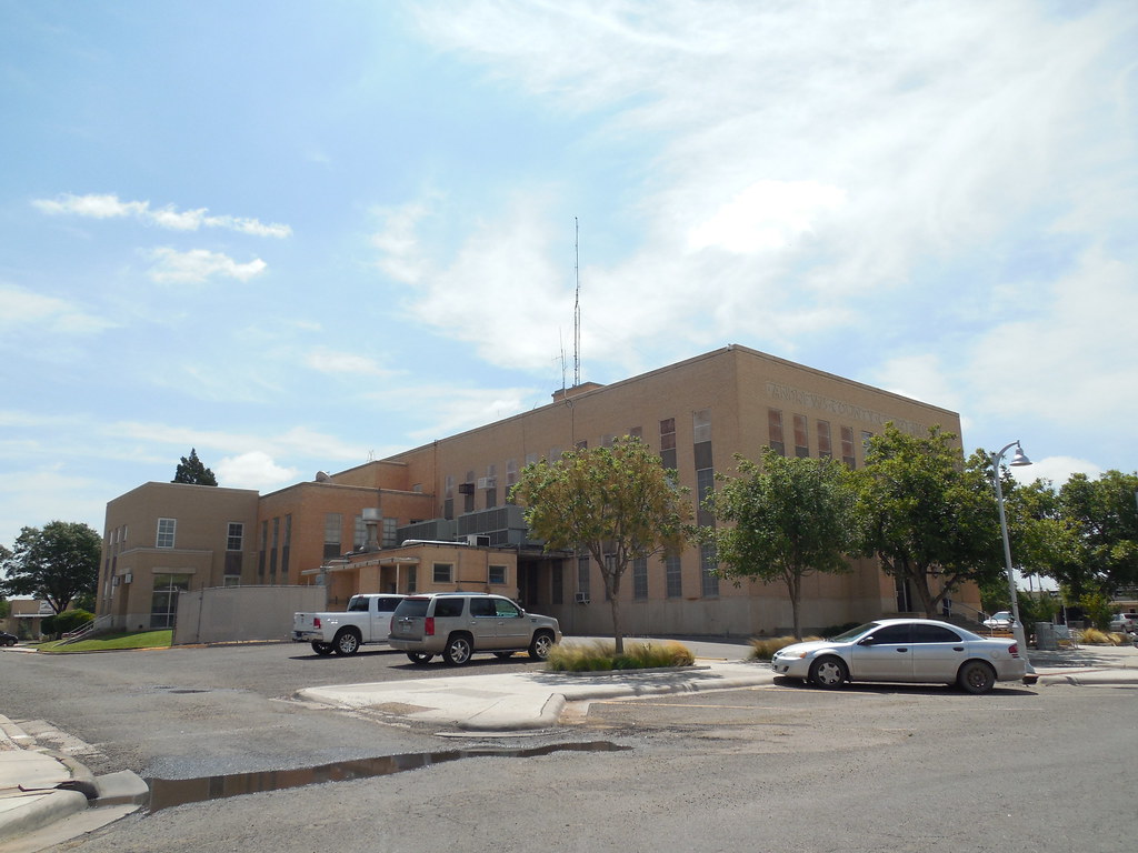 Andrews County Courthouse Andrews, Texas Constructed in 19… Flickr