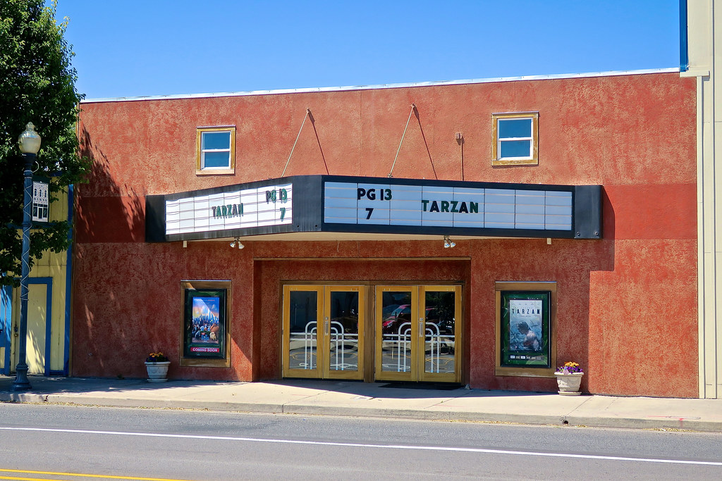 Desert Theatre, Burns, OR Desert Theatre, 68 North Broadwa… Flickr