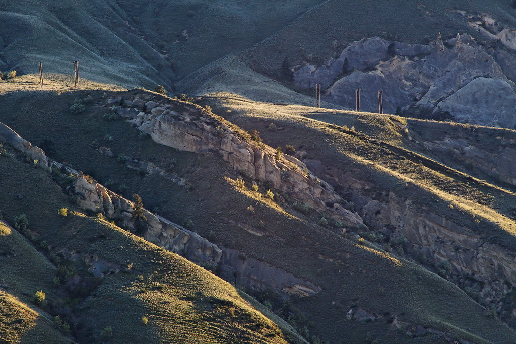 Wenatchee Heights, cliffs above the Columbia Pat Horne Flickr