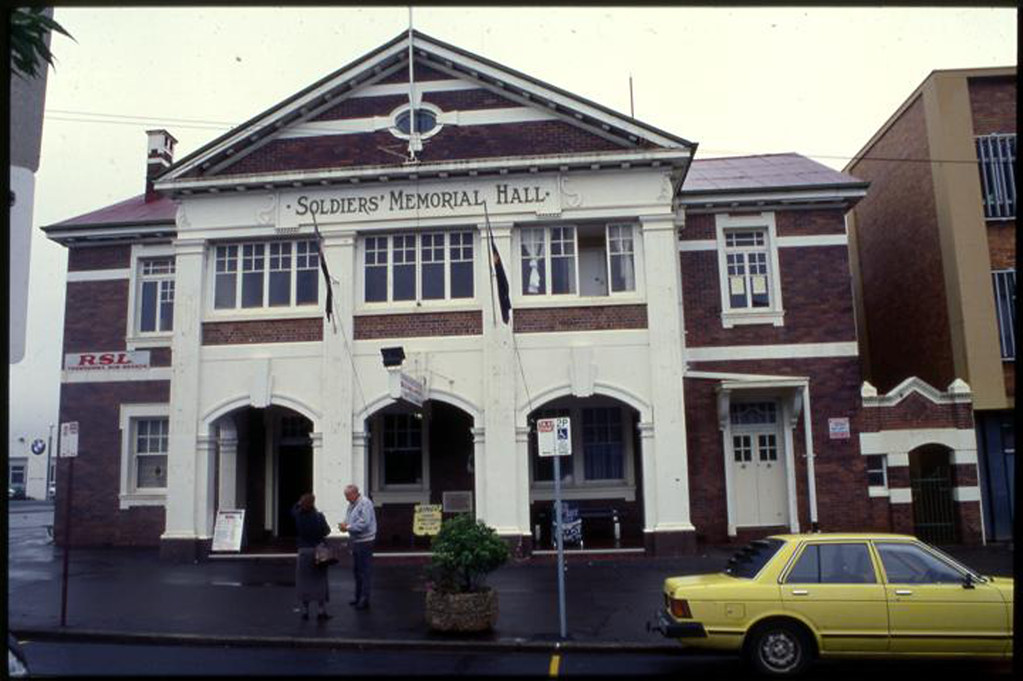 Toowoomba Soldiers Memorial Hall, Ruthven Street, Front el… Flickr