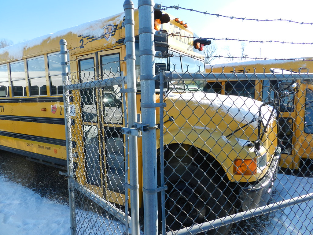 DSCN6322 Saint Edward High School 2 2004 IC CE Retired… Flickr