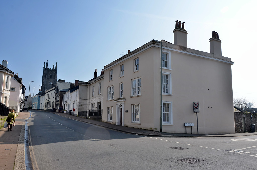 Totnes Bridgetown From Totnes Bridge Le Monde1 Flickr